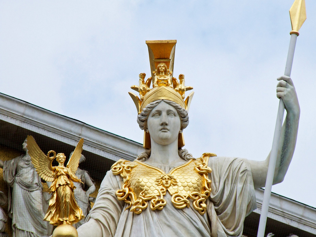 Статуя богини