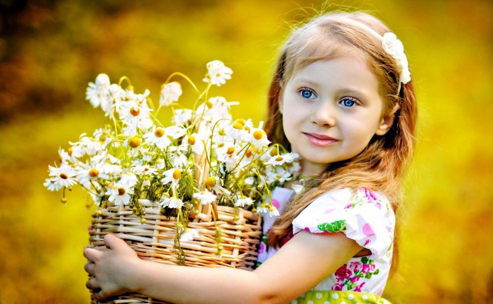 Белла в детстве