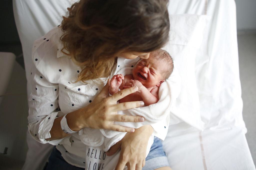 Мать и дитя